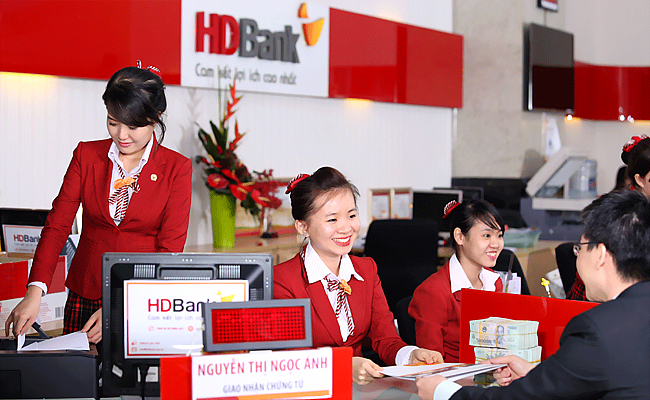 ngan hang hsbc cho vay mua o to lai suat thap