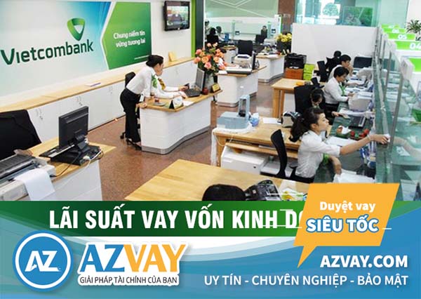 Vietcombank hỗ trợ khách hàng vay vốn kinh doanh.