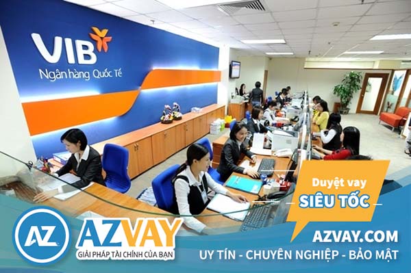 Khách hàng vay vốn xây sửa nhà tại ngân hàng VIB