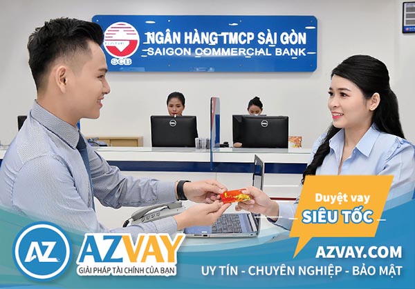 Khách hàng có thể đăng ký làm thẻ tín dụng SCB tại quầy giao dịch của ngân hàng