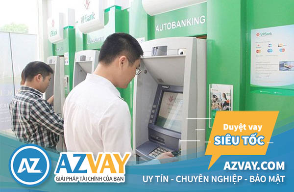 Khách hàng có thể rút tiền qua thẻ tín dụng VPBank tại ATM