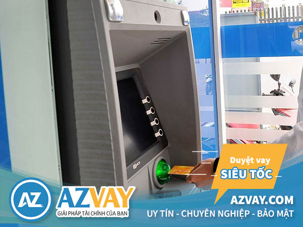 Rút tiền thẻ tín dụng Vietinbank tại cây ATM